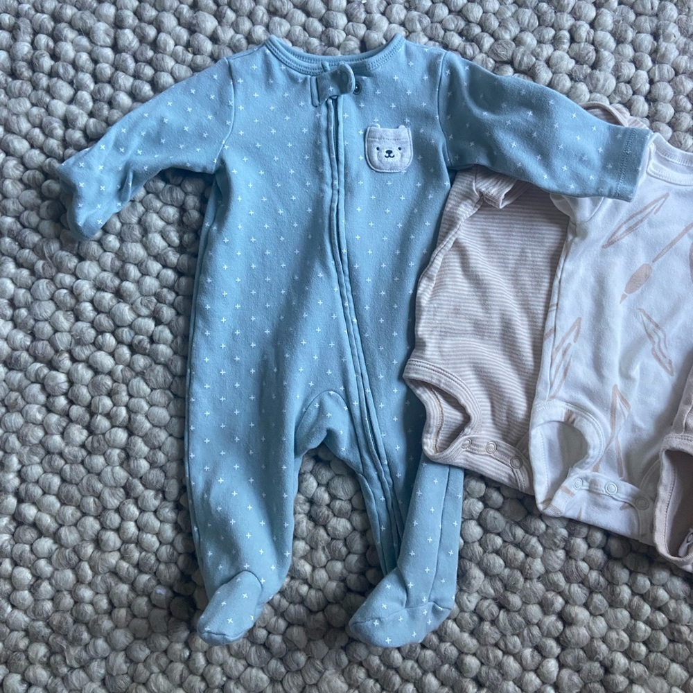 Newborn bundle - Picture 3 of 7